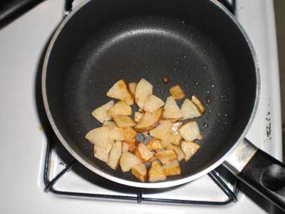 potatoes-in-sauce-pan